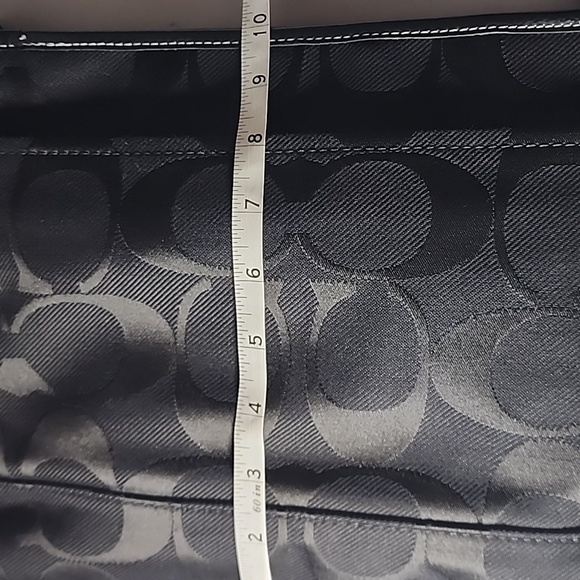 Coach Signature Crossbody Bag -Like NEW - Picture 6 of 10